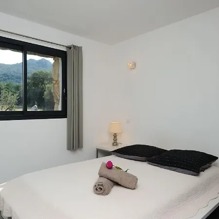 Venkovský dům Clos Simoni Figari (Corsica)